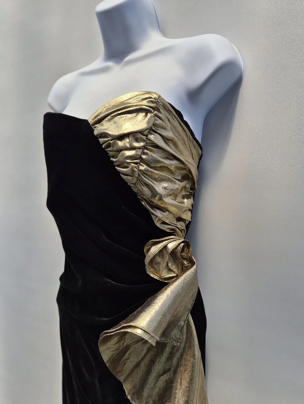 Vintage 80s Gunne Sax Jessica McClintock Black Velvet Gold Lame Dress